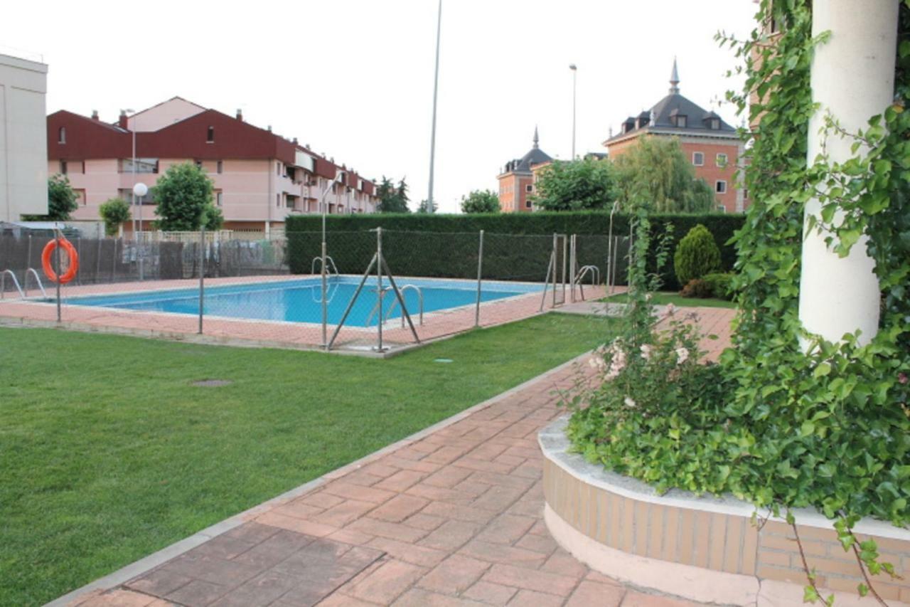 Apartmán Alameda Del Tormes Santa Marta de Tormes Exteriér fotografie